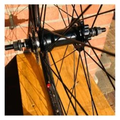 Roue Arrière Custom Bikelife X Collective 29 Pouces à Disk Noire - Wheeling Bike -Vélo Pièces Magasin roue arriere custom bikelife x collective 29 pouces a disk noire wheeling bike 3